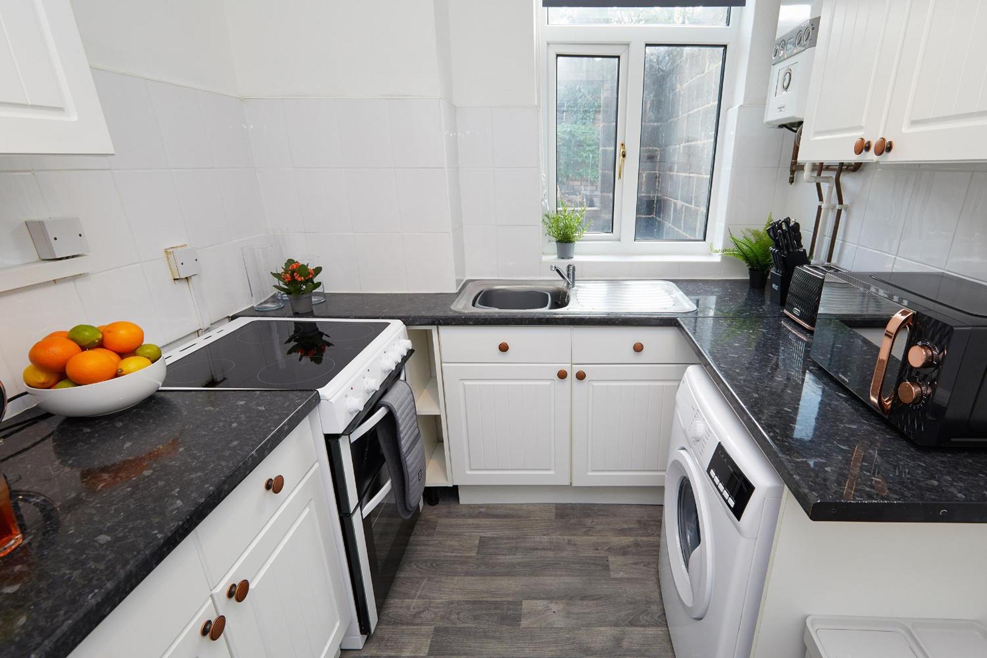 Your Sheffield Stays - Spacious 5 Bedroom House Room photo